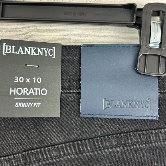 Blank NYC Men’s 30 Horatio Black 10" Denim Casual Skinny Fit Jean Shorts NWT - Picture 5 of 6